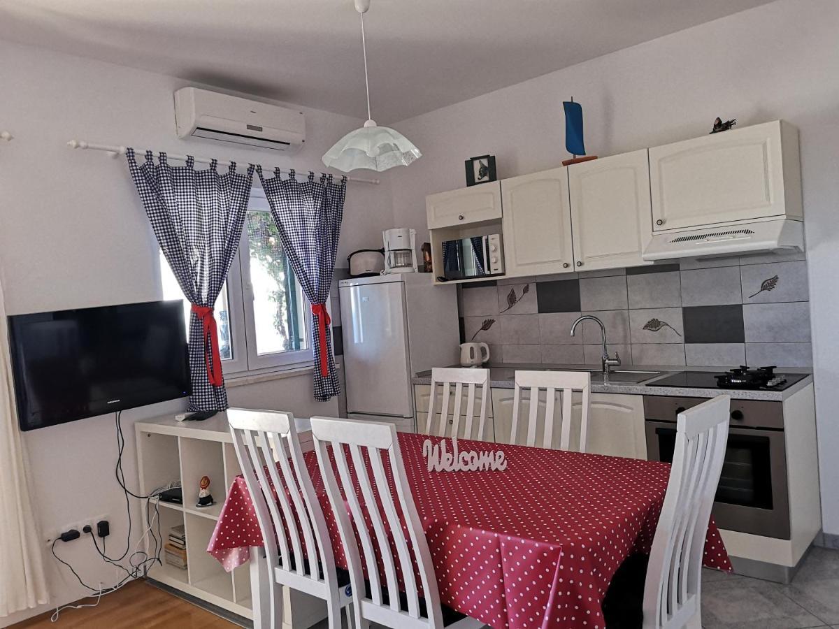Villa ForTudor Milna  Esterno foto