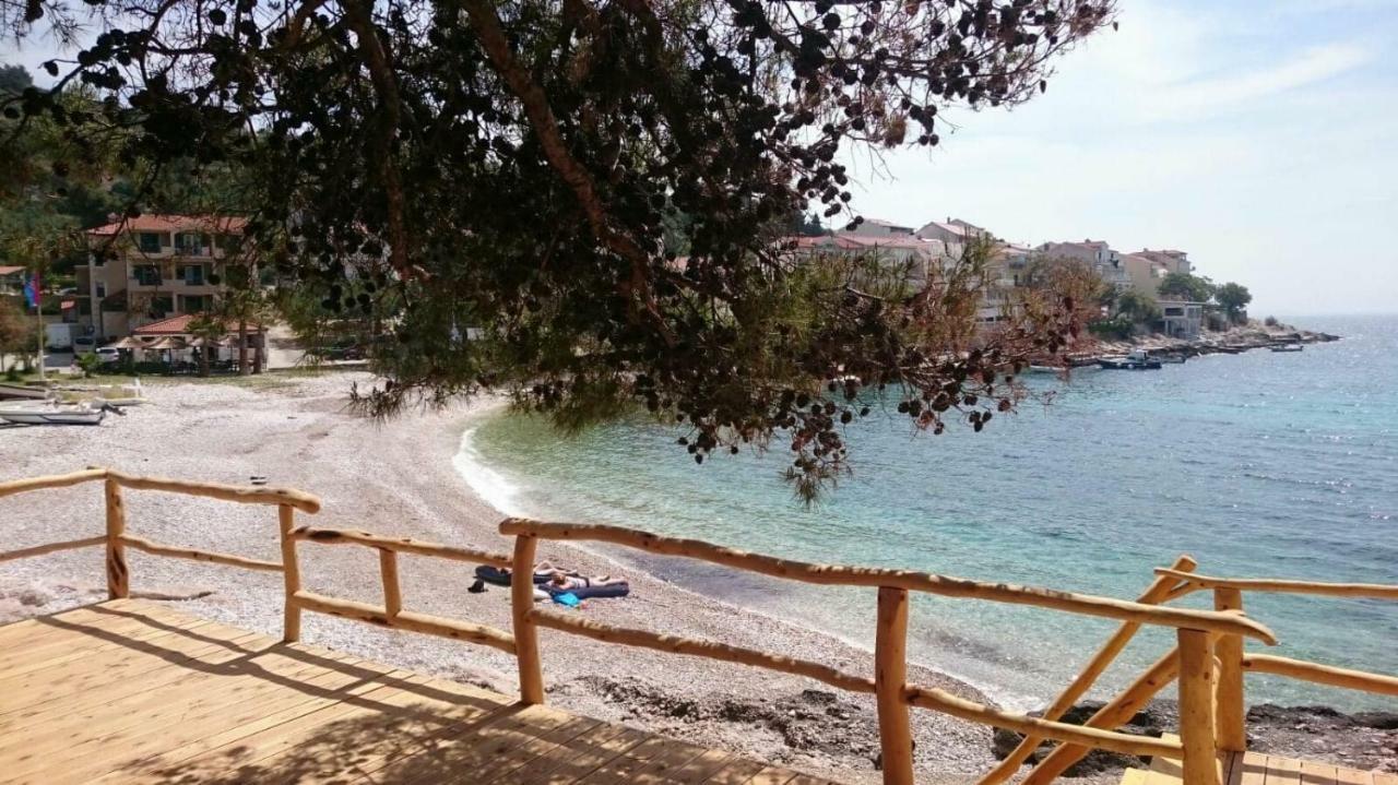 Villa ForTudor Milna  Esterno foto